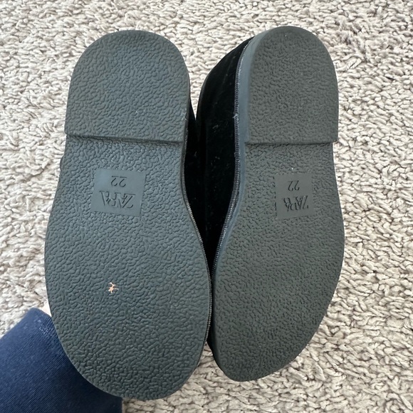 Zara Black Kids Dress Shoes - Picture 2 of 3